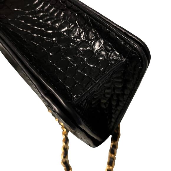 Tory Burch Britten Embossed Black with Gold Hardware - Picture 8 of 9